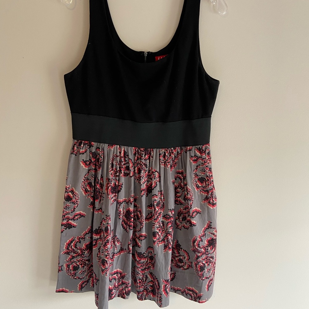 ELLE dress with pockets